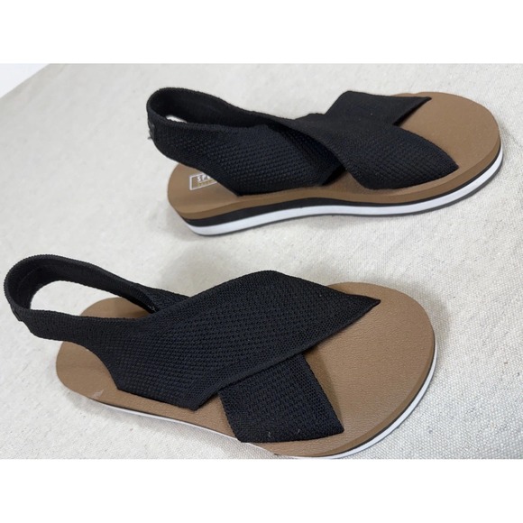 Yellow Box SportyB Sandals Women's 6.5 Black Stretch Crisscross Slip On - Picture 1 of 7